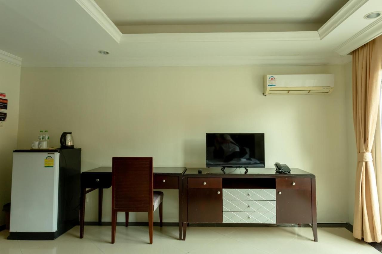 Ivory Palace Hotel Pattaya Exterior photo